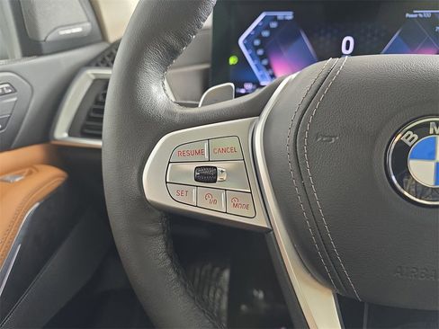 Certified 2023 BMW X7 xDrive40i w/ Premium Package image 18