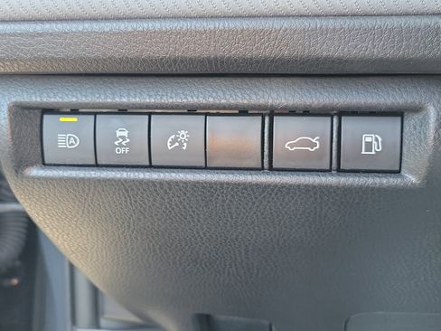 Certified 2025 Toyota Camry SE image 20