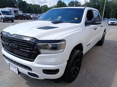 Used 2024 RAM 1500 Laramie AWD/4WD image 12