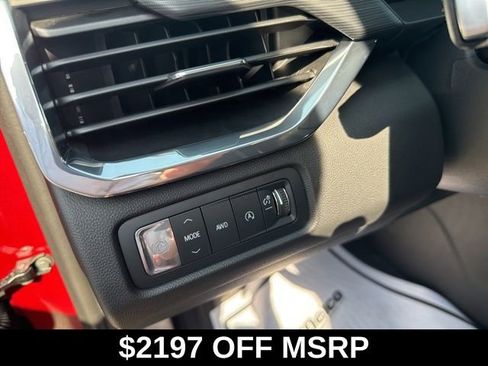 New 2026 GMC Acadia Elevation w/ Elevation Premium Package AWD/4WD image 33