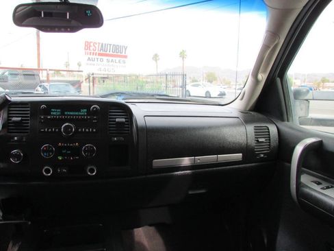 Used 2007 Chevrolet Silverado 2500 LT w/ 2LT Convenience Package AWD/4WD image 31