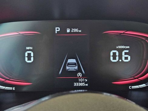 Certified 2025 Kia Soul LX w/ LX Technology Package FWD image 32