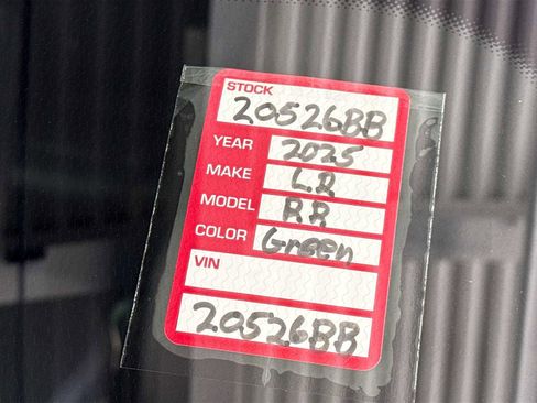 Certified 2025 Land Rover Range Rover SE AWD/4WD image 18