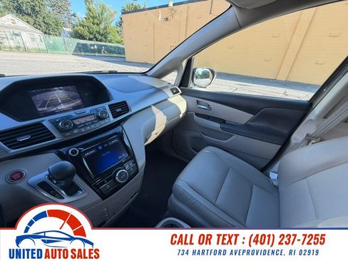 Used 2015 Honda Odyssey EX-L image 17