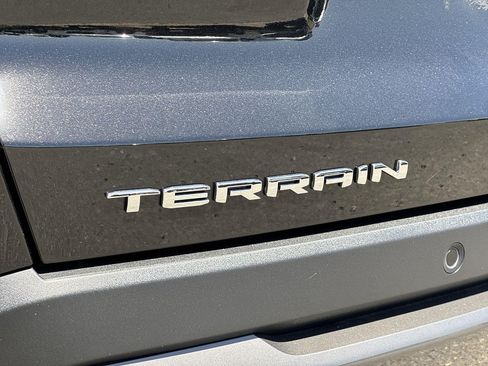 New 2027 GMC Terrain Elevation w/ LPO, Floor Liner Package FWD image 27