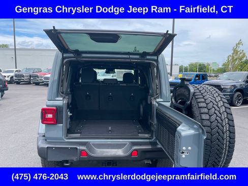 Certified 2025 Jeep Wrangler Unlimited Sahara AWD/4WD image 30