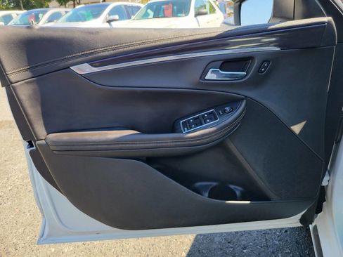 Used 2017 Chevrolet Impala LT image 11