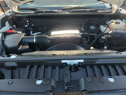 Used 2025 Chevrolet Silverado 2500 LTZ AWD/4WD image 36