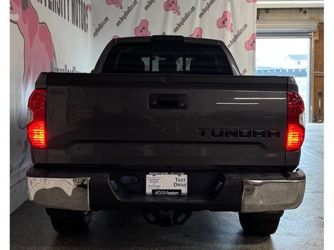Used 2018 Toyota Tundra SR5 w/ SR5 Upgrade Package RWD image 11
