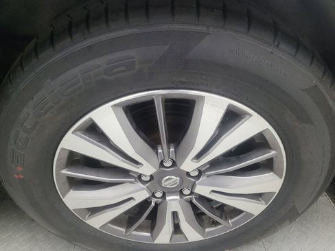 Used 2018 Nissan Pathfinder S FWD image 31