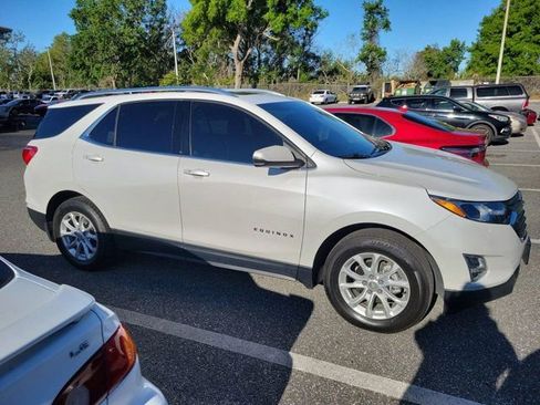 Used 2018 Chevrolet Equinox LT w/ Sun & Infotainment Package image 3