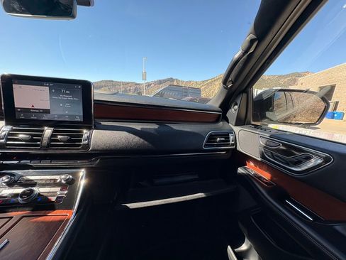 Used 2020 Lincoln Navigator L Reserve image 21