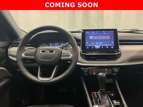 Certified 2023 Jeep Compass Limited w/ Sun and Sound Group AWD/4WD image 15
