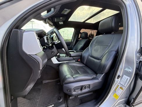 Used 2023 Toyota Tundra Platinum AWD/4WD image 18