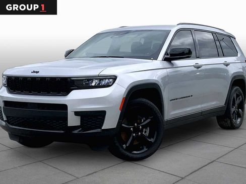Used 2023 Jeep Grand Cherokee L Laredo AWD/4WD image 1