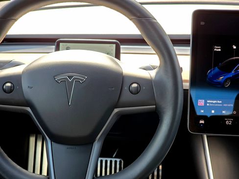 Used 2018 Tesla Model 3 Long Range AWD/4WD image 25