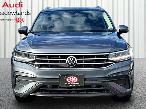 Used 2023 Volkswagen Tiguan SE w/ Panoramic Sunroof Package AWD/4WD image 2