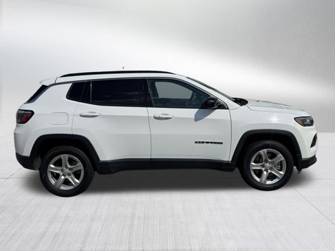 Used 2024 Jeep Compass Latitude AWD/4WD image 8