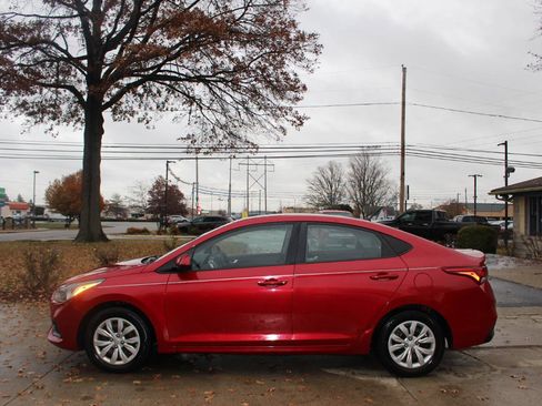 Used 2018 Hyundai Accent SE FWD image 6