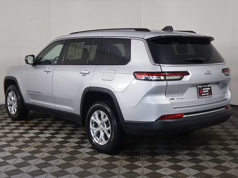 Used 2023 Jeep Grand Cherokee L Limited AWD/4WD image 12