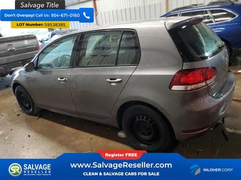 Used 2010 Volkswagen Golf 4-Door FWD image 3