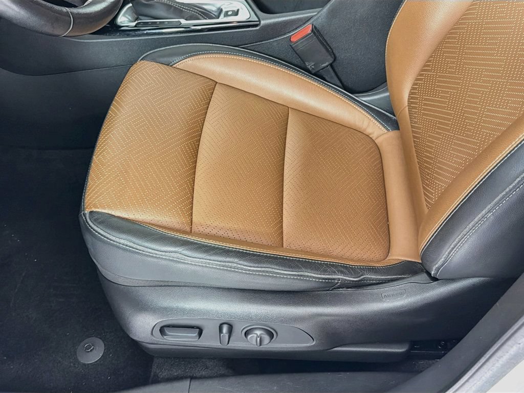Used 2022 Buick Encore GX Essence AWD/4WD image 18