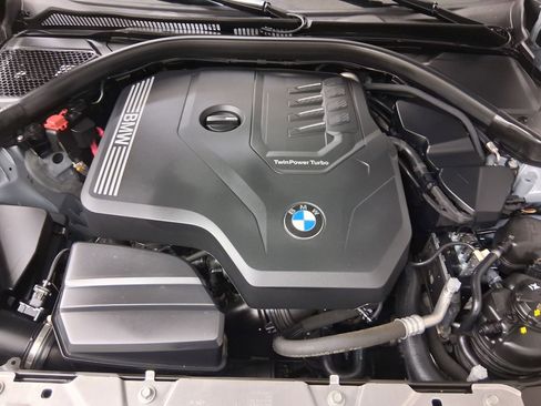 Certified 2023 BMW 330i Sedan w/ M Sport Package RWD image 32