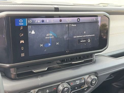 Used 2025 Jeep Wrangler Sahara image 20