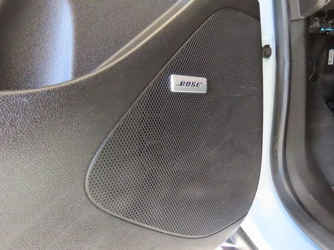 Used 2022 Chevrolet Bolt LT w/ Infotainment Package image 15