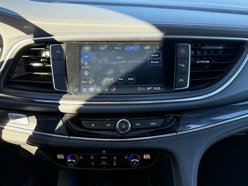 Used 2023 Buick Enclave Essence w/ Experience Buick Package image 15