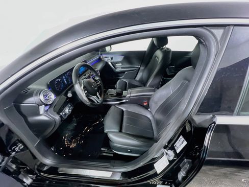Used 2021 Mercedes-Benz CLA 250 image 15