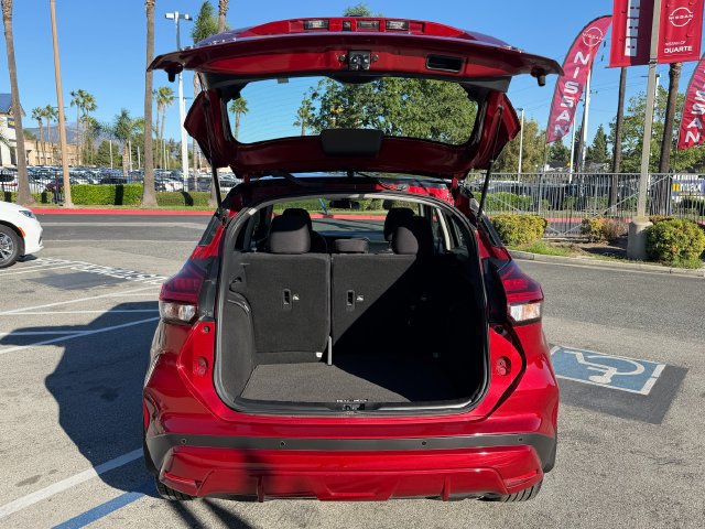 Used 2023 Nissan Kicks SV FWD image 7