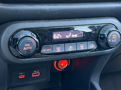 Used 2024 Nissan Kicks SR FWD image 22