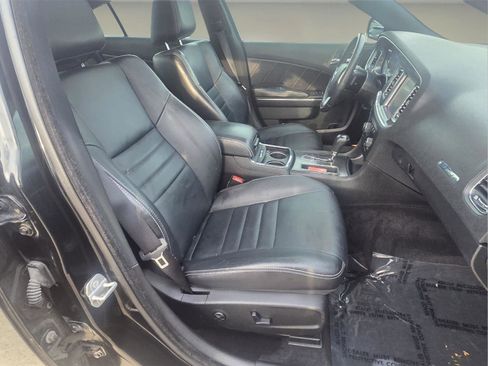 Used 2014 Dodge Charger R/T image 17
