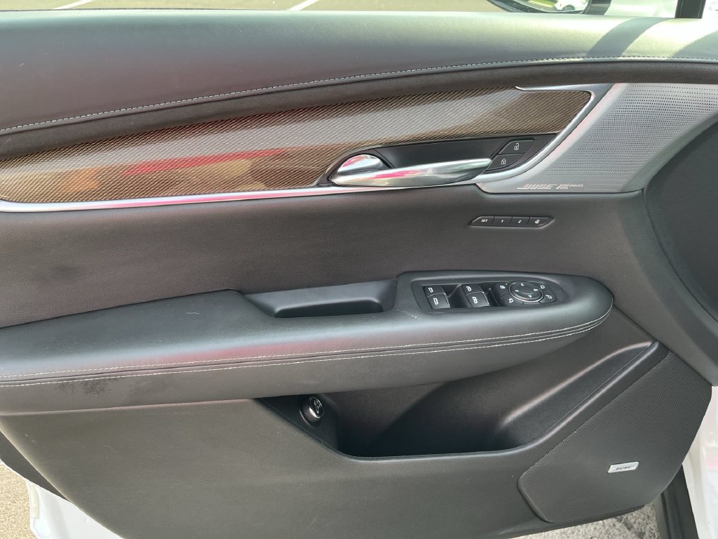 Used 2021 Cadillac XT6 Sport w/ Platinum Package AWD/4WD image 15