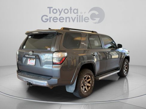 Used 2019 Toyota 4Runner TRD Off-Road AWD/4WD image 6
