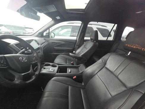 Used 2023 Honda Passport TrailSport image 4