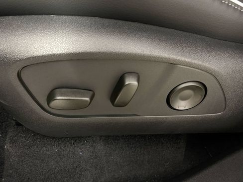 Used 2026 Buick Enclave Sport Touring w/ Power Package FWD image 12