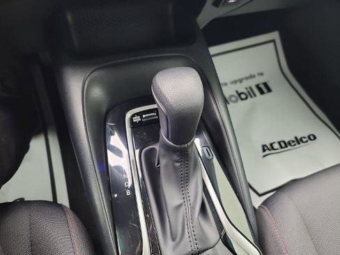 Used 2024 Toyota Corolla Hybrid Sedan image 15