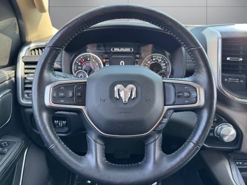 Used 2019 RAM 1500 Laramie AWD/4WD image 13