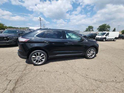 Used 2015 Ford Edge Titanium w/ Equipment Group 301A AWD/4WD image 13