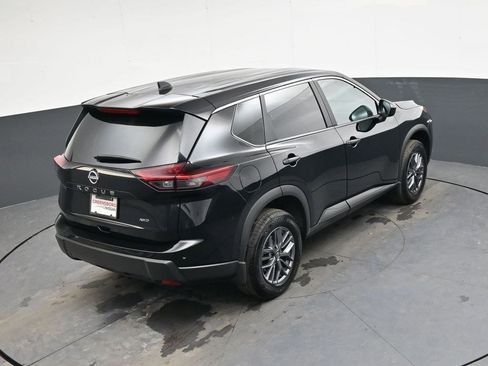 Used 2024 Nissan Rogue S image 26
