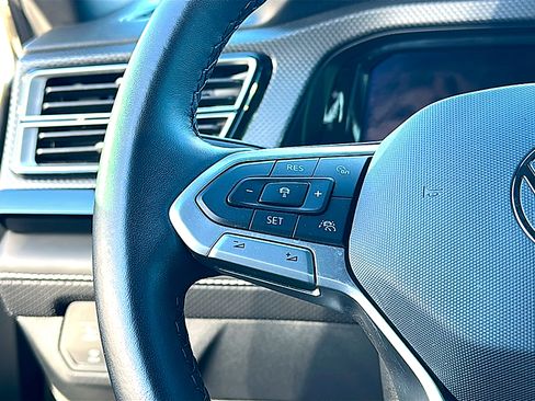 Used 2024 Volkswagen Atlas Cross Sport SEL Premium R-Line image 19