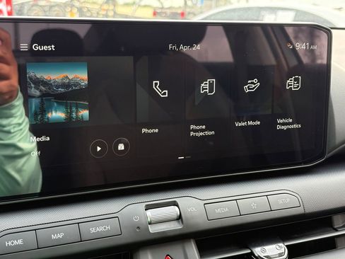 New 2026 Kia K4 FWD image 23