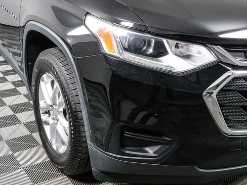Used 2020 Chevrolet Traverse LS image 35