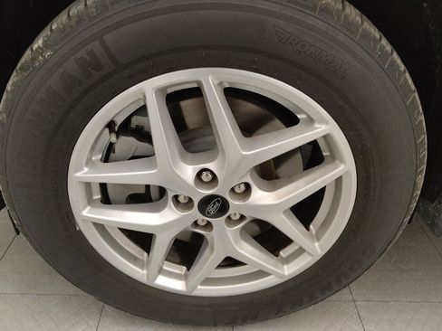 Used 2024 Ford Edge SEL image 31