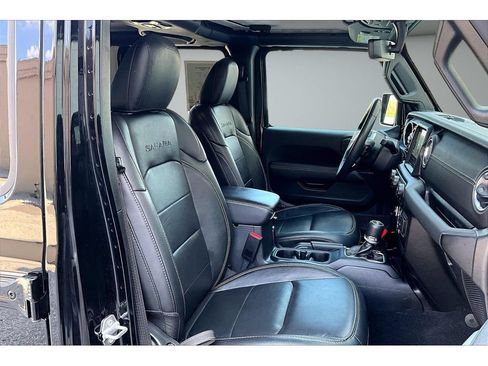 Used 2023 Jeep Wrangler Unlimited Sahara w/ Cold Weather Group AWD/4WD image 50