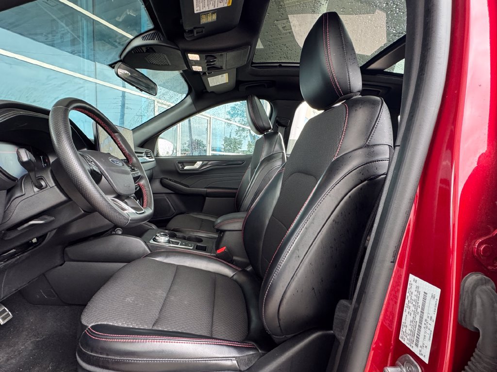 Used 2024 Ford Escape ST-Line w/ Tech Pack #1 AWD/4WD image 21