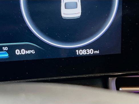 Used 2024 Hyundai Elantra SEL image 8