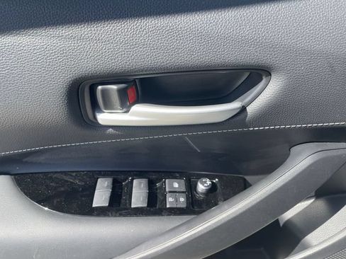 Used 2021 Toyota Corolla SE FWD image 21